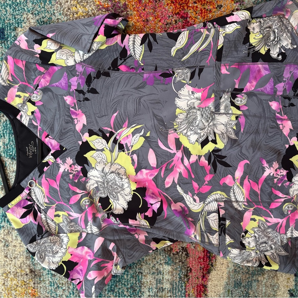 Cherokee Infinity Scrub Top with Pink and Gray